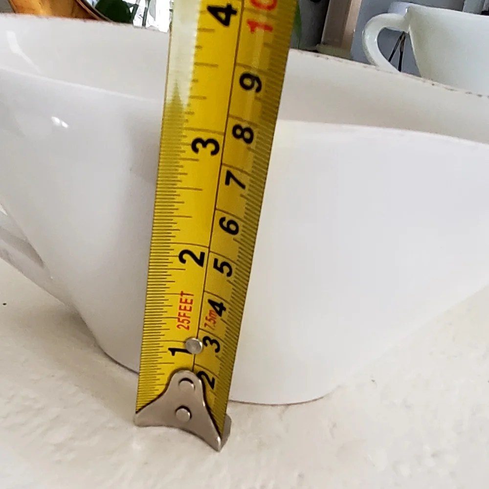 Crate&Barrel Marin White Gravy Sauce Boat, Burgundy Shaded Edges, Ceramic, EUC